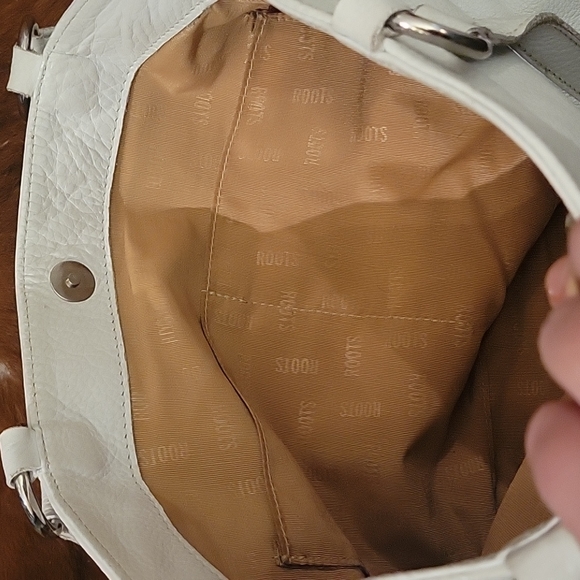 Custom White and Pink "C" Genuine Leather Shoulder Bag - Picture 3 of 4